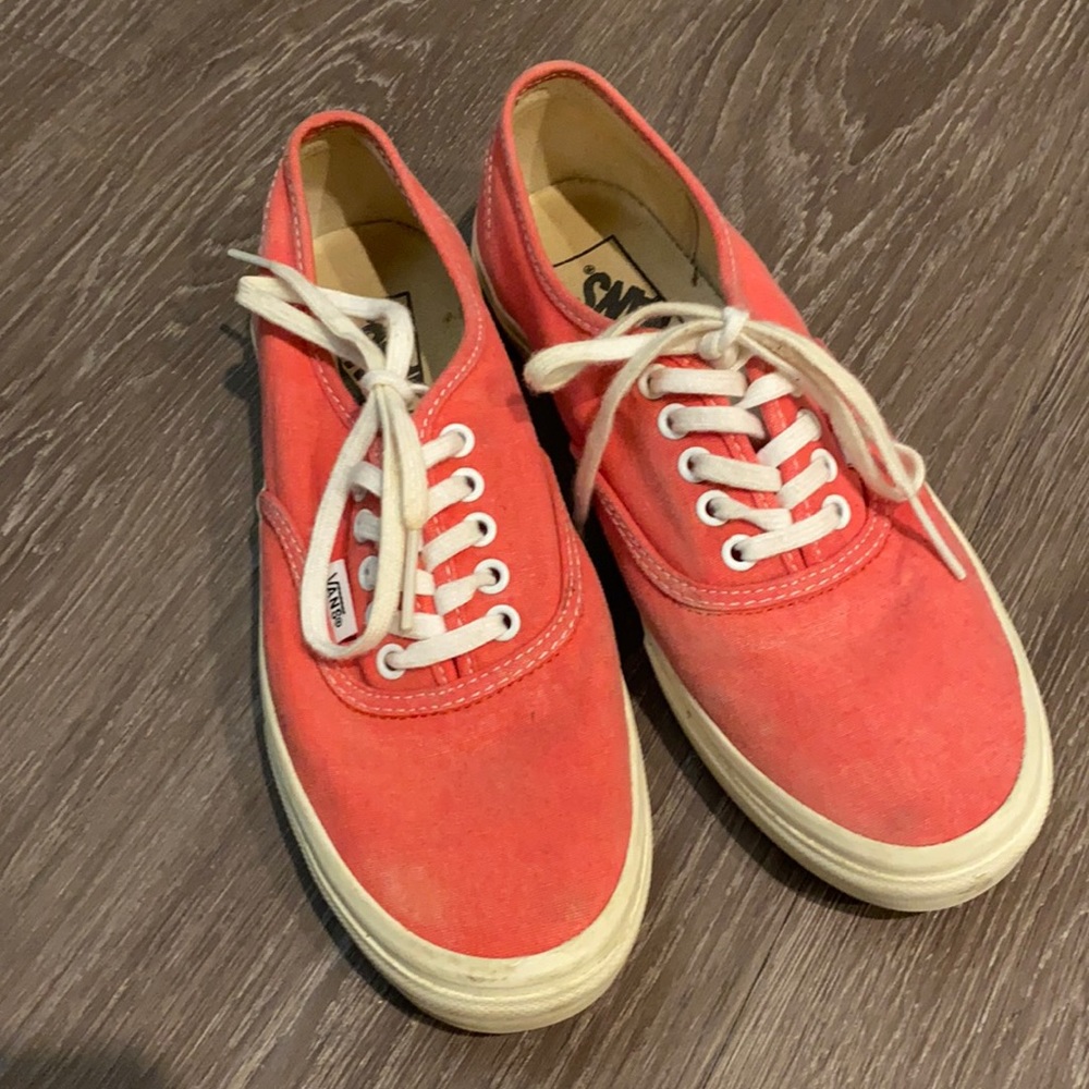 Vans Authentic Shoe - Coral